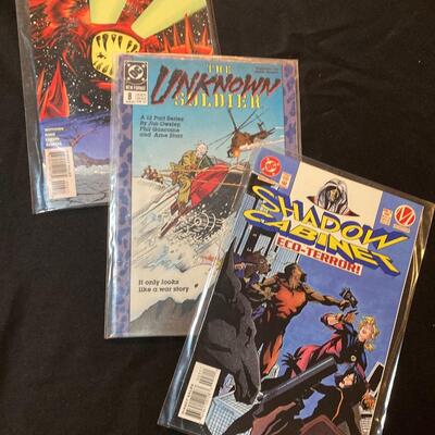 DC Comic Lot 3 piece with Unknown Soldier
