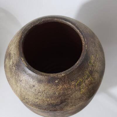 75A Large Urn