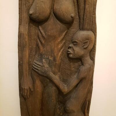68A Roger Francois Hand Carving = Mother with Child