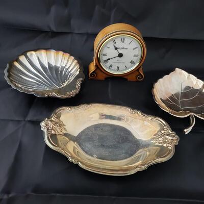 73A Clock and Trays