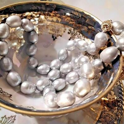 Rare Silver South Sea Natural Baroque Pearl Necklace 19