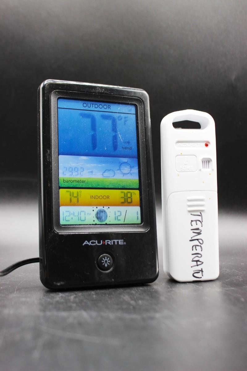 Acurite Color Weather Forecaster with Temperature and Humidity Gauge