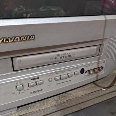 27" Sylvania 6727 Color DVD VHS TV, Old School