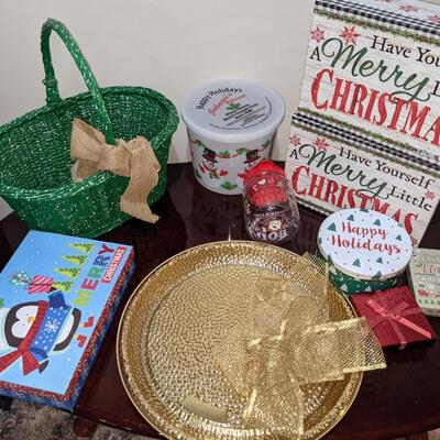 Christmas Decor Lot of 10 Items