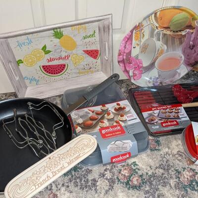 Kitchen / Baking Mixed Lot