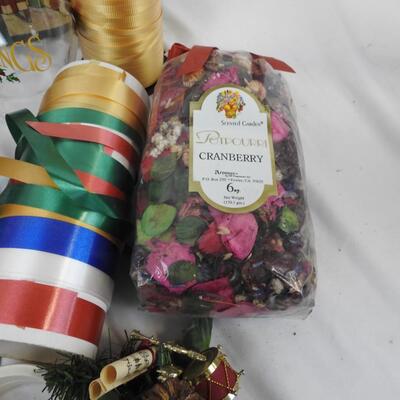 Christmas lot 21 pcs: Hallmark keepsake, Santa gift box, treat bowls w/ lid