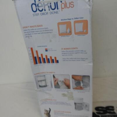 Dekor Plus Hands-Free Diaper Pail, White - Good Condition