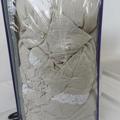 Lush Decor Full/Queen 3 Piece Cream Comforter Set