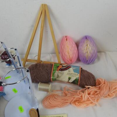 Crafts Lot: Doll Stands, Yarn & Fabric, Stensils, Paper, Small Easel