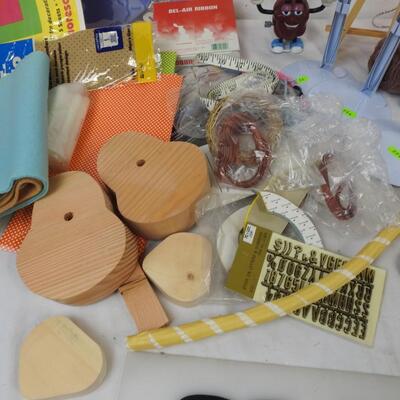 Crafts Lot: Doll Stands, Yarn & Fabric, Stensils, Paper, Small Easel