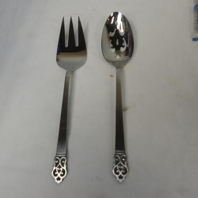 Stainless Steel Full Silverware Set, Plastic Covers, 24 Spoons, 16 Forks, Knifes