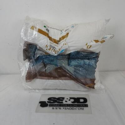 24" Square White Soft Pillow, Good Condition, Packaging Damaged