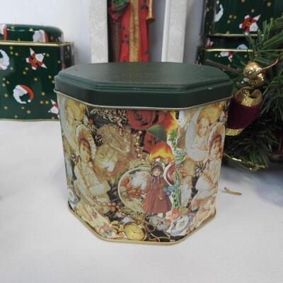 11 pc Christmas: Santa Tins, Santa Candle Lamps, Lace Stocking