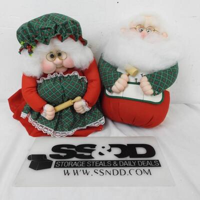Soft Sculpture Santa and Mrs. Clause