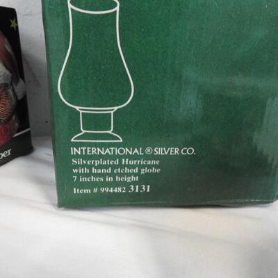11 pc Holiday Decor, Carousel Bells, Bear Gift Bags, Salt & Pepper Shakers