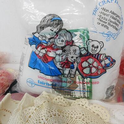 Craft Fabric Lot: Poly-Fil, Tinsel, Assorted Fabric, Doilies, Felt