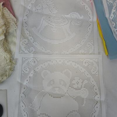 Craft Fabric Lot: Poly-Fil, Tinsel, Assorted Fabric, Doilies, Felt
