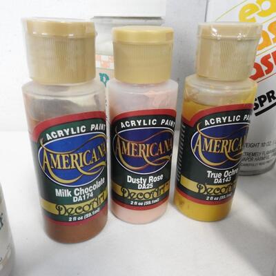 26 pc Crafts, Acrylic Paints, Spray Paint, 2 Paint Sets, Paper