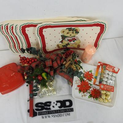 18 pc Christmas 8 placemats, log centerpiece candles, tray, bells, ornaments etc