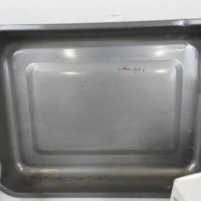 10 pc Kitchen & Baking: Cake pan, salt & pepper, BIG cup & saucer, bowl, etc