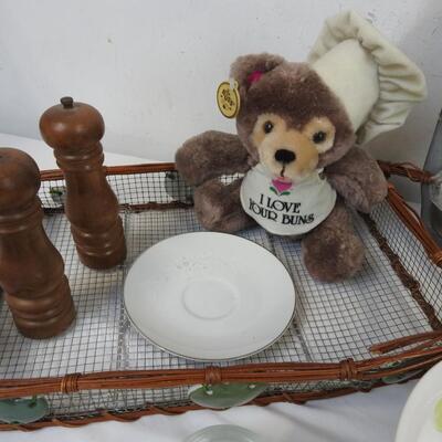 10 pc Kitchen & Baking: Cake pan, salt & pepper, BIG cup & saucer, bowl, etc