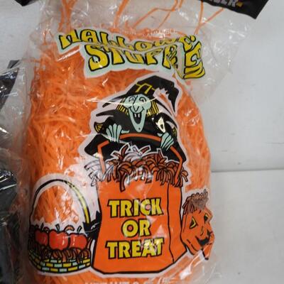 14 pc Halloween Decorations: Spider Webbing, basket grass, wood cut outs - New