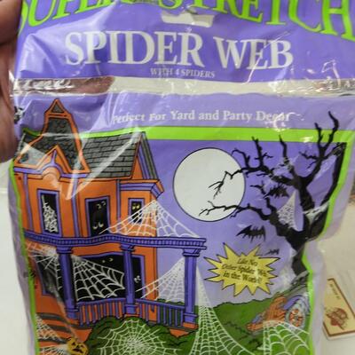 14 pc Halloween Decorations: Spider Webbing, basket grass, wood cut outs - New