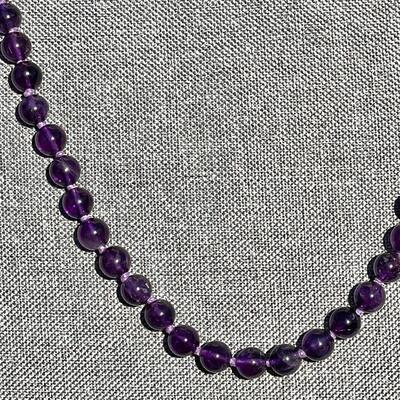 SINGLE MATCHED STRAND OF AMETHYST BEADS 14L GOLD BALL CLASP