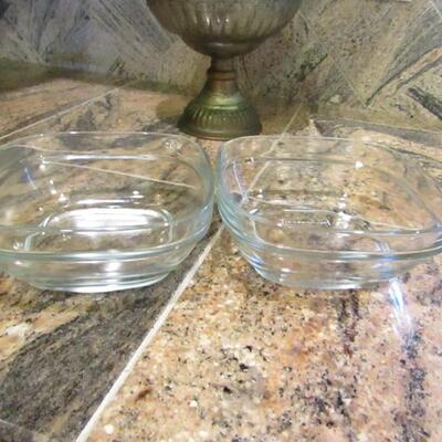 LOT 45  GLASS BAKING AND STORAGE DISHES, METAL PEDESTAL BOWL WITH FRUIT