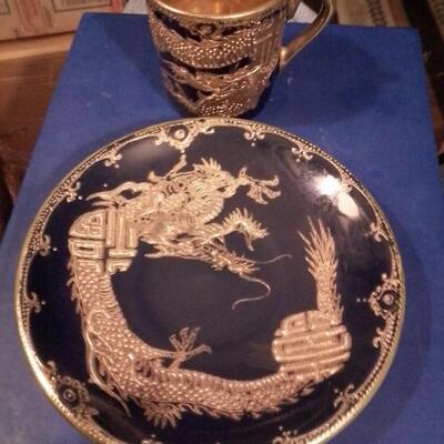 100+ Yr Old Maling Collectible