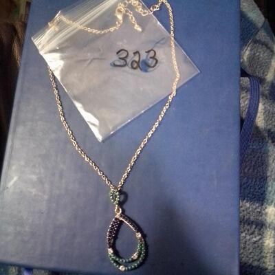 Extremely Beautiful Ladies Necklace