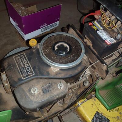 John Deere 185 Hydro Riding Lawnmower mower with 2 bags