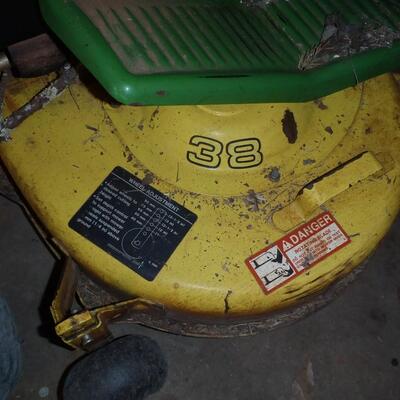 John Deere 185 Hydro Riding Lawnmower mower with 2 bags