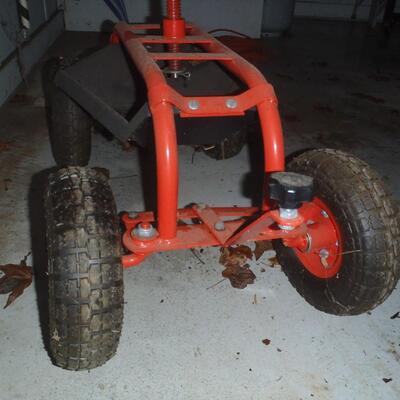 Rolling garden cart Seat