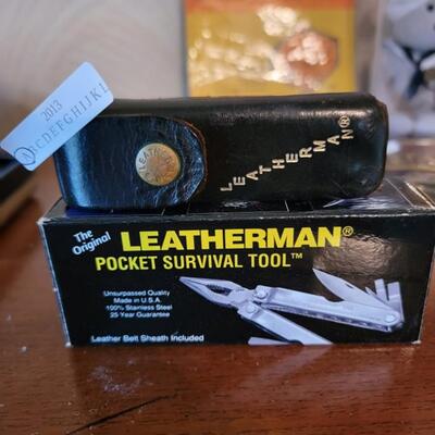 Leatherman pocket survival tool vintage