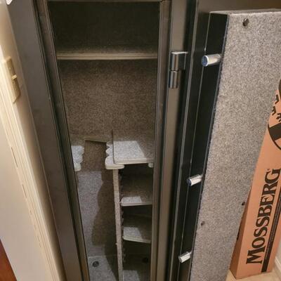 Firearm: Redhead 14 long gun capacity fire save burglary save gun safe made in Fort Worth Texas