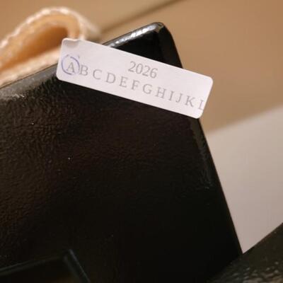 Firearm: Redhead 14 long gun capacity fire save burglary save gun safe made in Fort Worth Texas