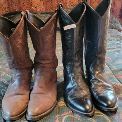 Brown and black pair of boots mens size 110 ee leather Made in India