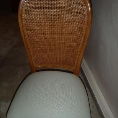 Thomasville Mirrored Burl Wood Dining table, 2leaves; 6 Chairs