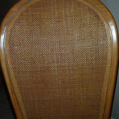 Thomasville Mirrored Burl Wood Dining table, 2leaves; 6 Chairs