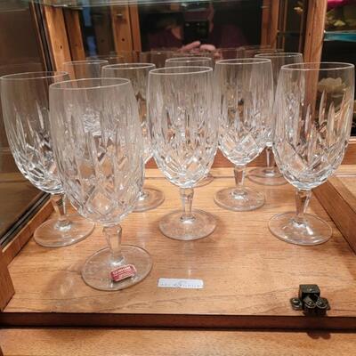 10 crystal glasses