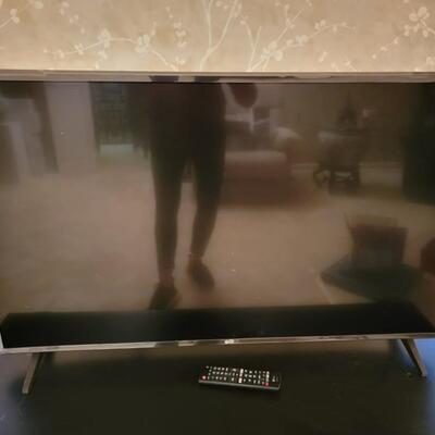 42" LG TV with remote