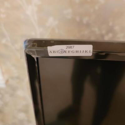 42" LG TV with remote