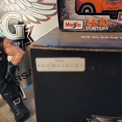 Harley Davidson lot signage/cars/memorable