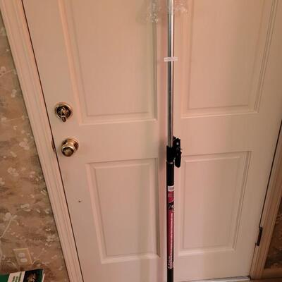 ratcheting cargo bar