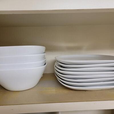 Home Collection dinnerware