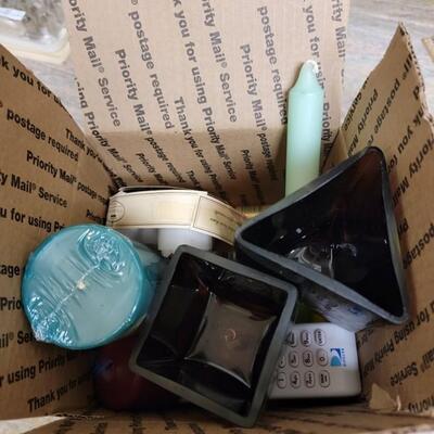 candle box with world of coke bottle