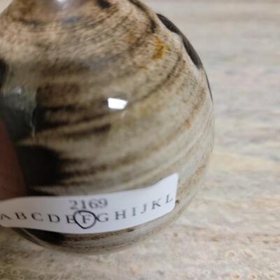 2 Decorative glass items