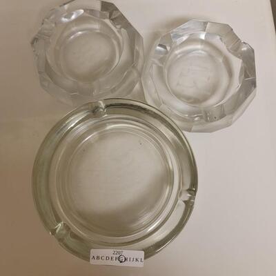 3 glass ashtrays