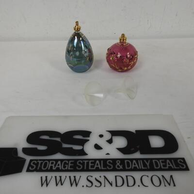 2 Glass Oil Lamps, Blue & Pink, new condition